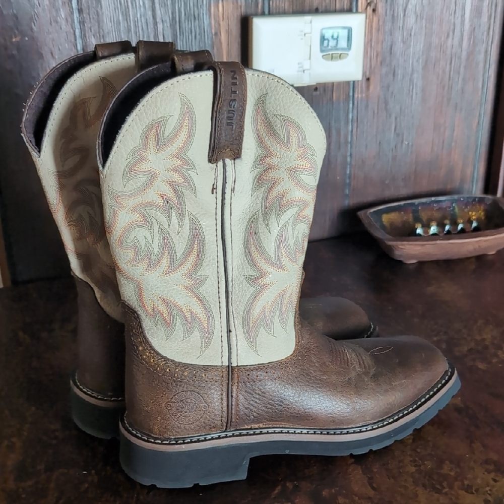 JUSTIN'S Two-Tone Western Cowboy Boots